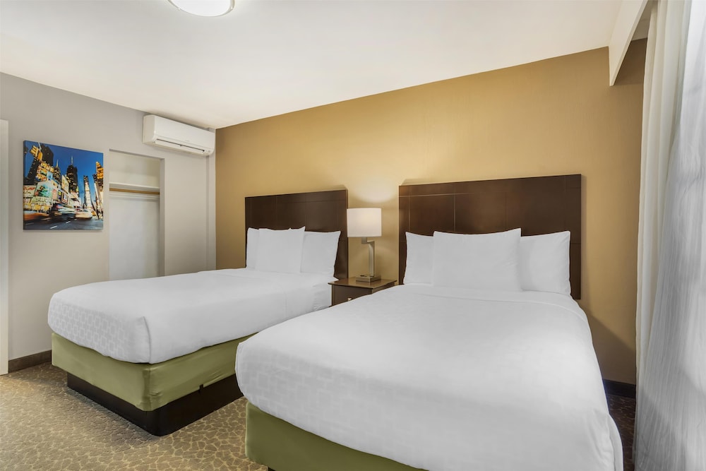 غرفة قياسية بسريرين مزدوجين، Best Western Fort Lee 5/8