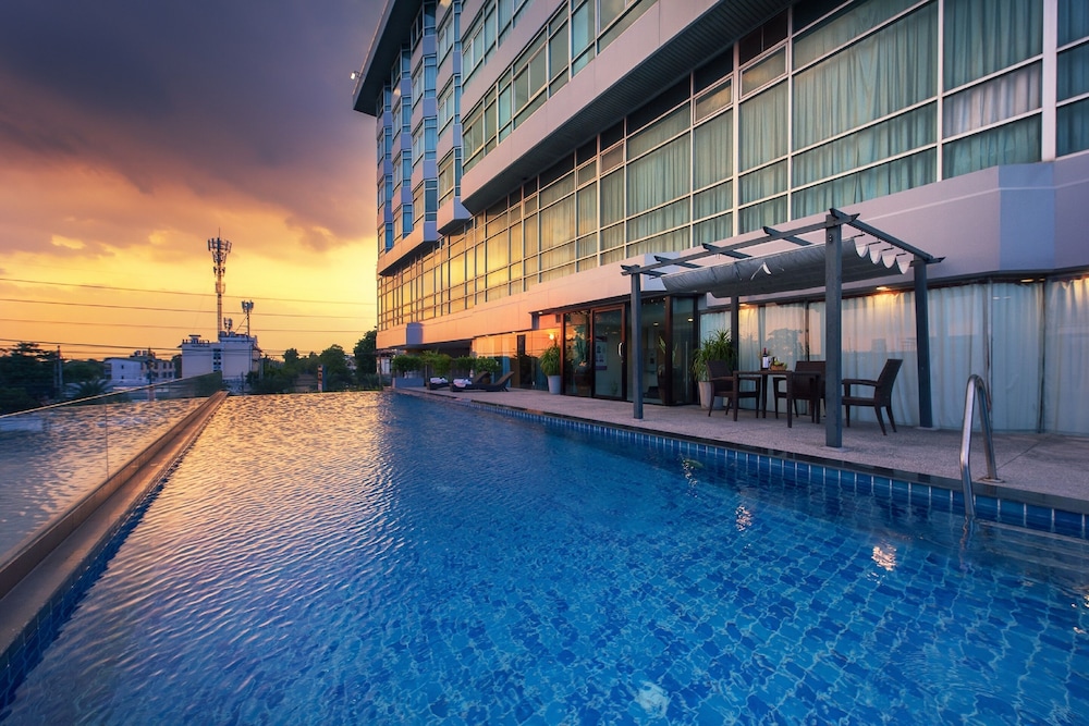 Siam Mandarina Hotel Formerly Grand Inn Come Hotel Suvarnabhumi Airport 3/74