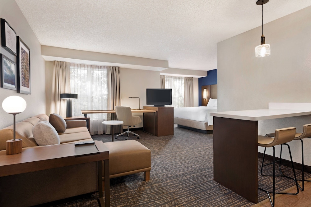 Residence Inn Roseville 23/36