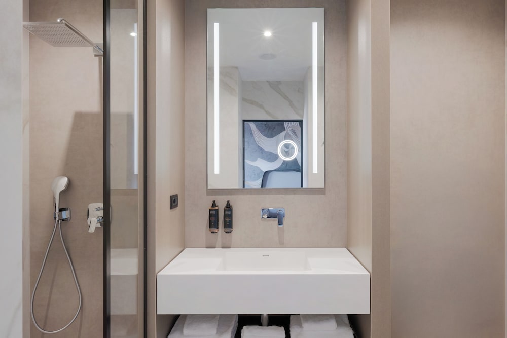 Mercure Oradea 40/42