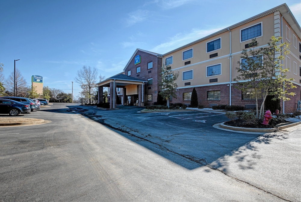 Magnolia Inn And Suites 1/23
