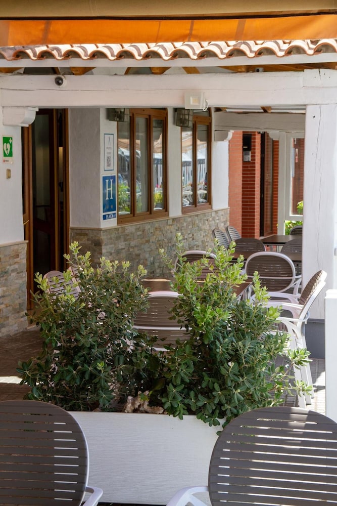 Hotel Almadrabeta 42/50