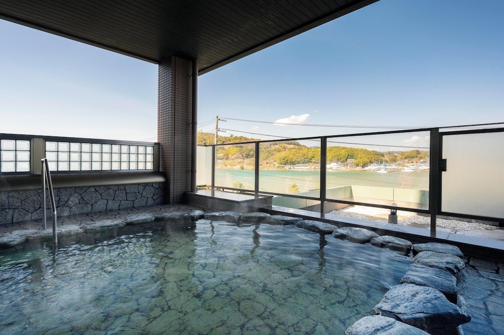 Hamanako Wanwan Paradise Hotel (Ex HAMANAKO GRAND HOTEL SAZANAMIKAN) 37/67