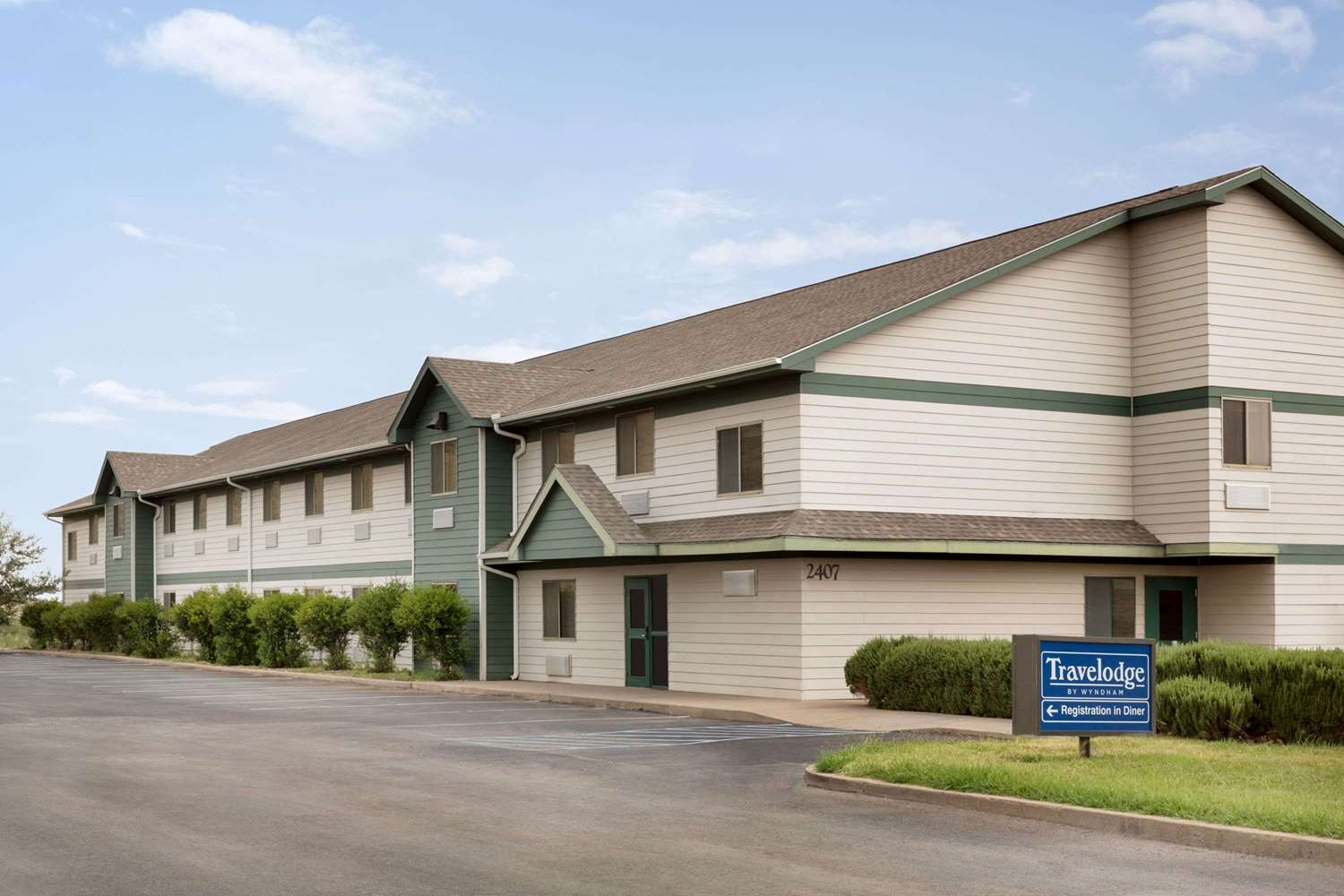 Travelodge By Wyndham Alpine 9/11