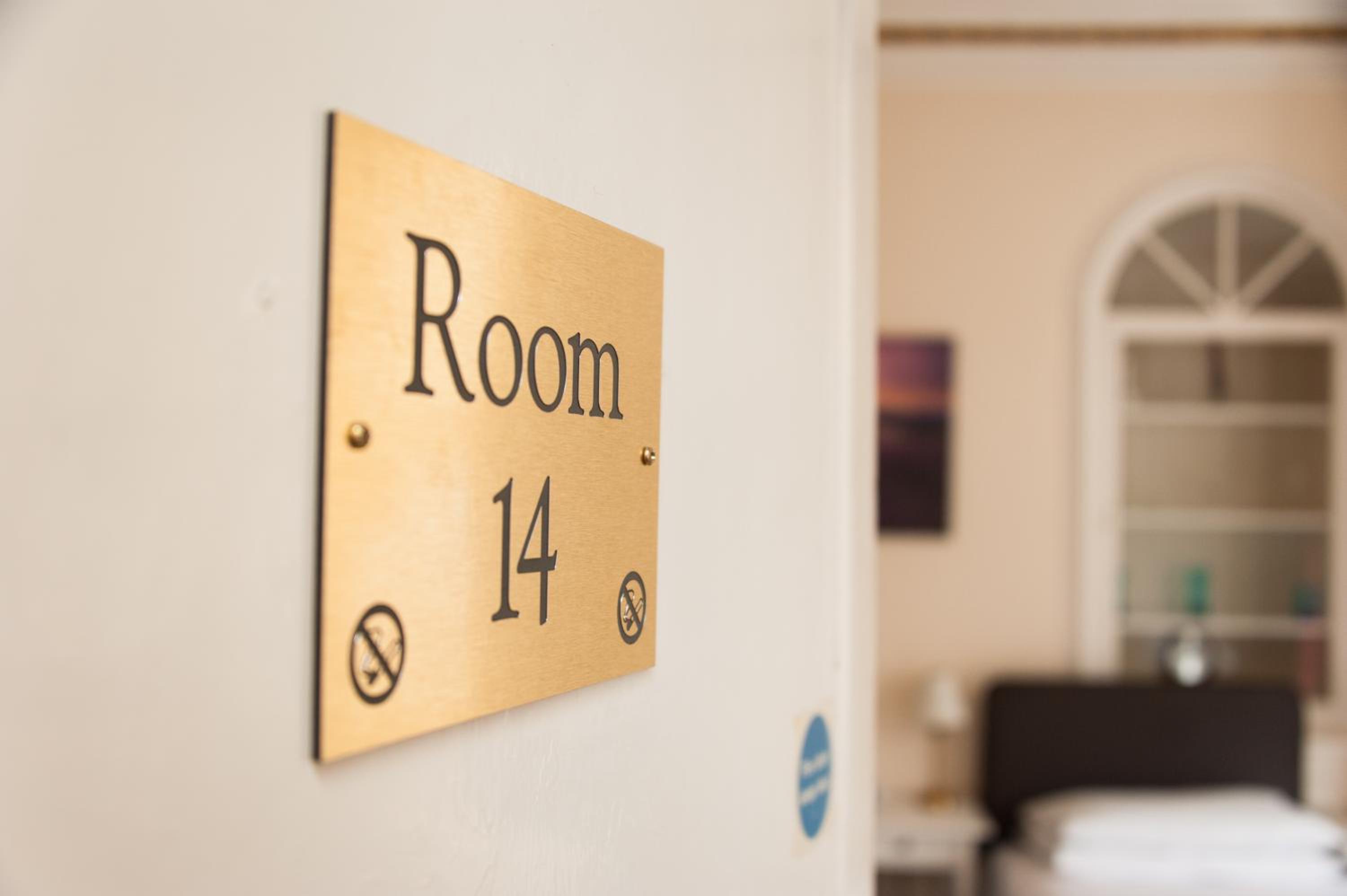 Ardross Glencairn Guest House B&B 15/28