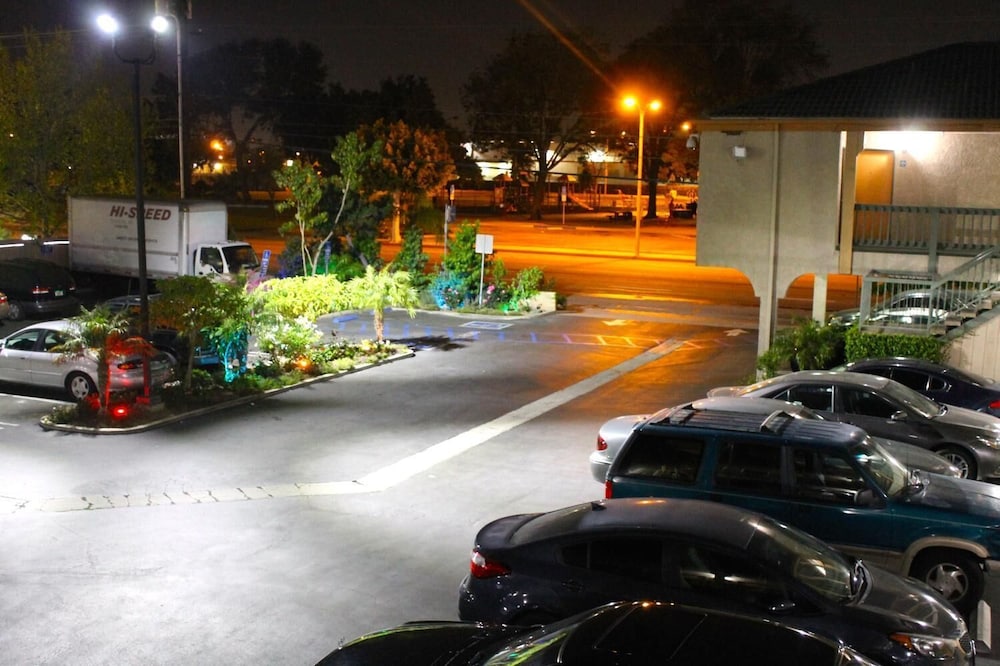 El Rancho Inn 23/36