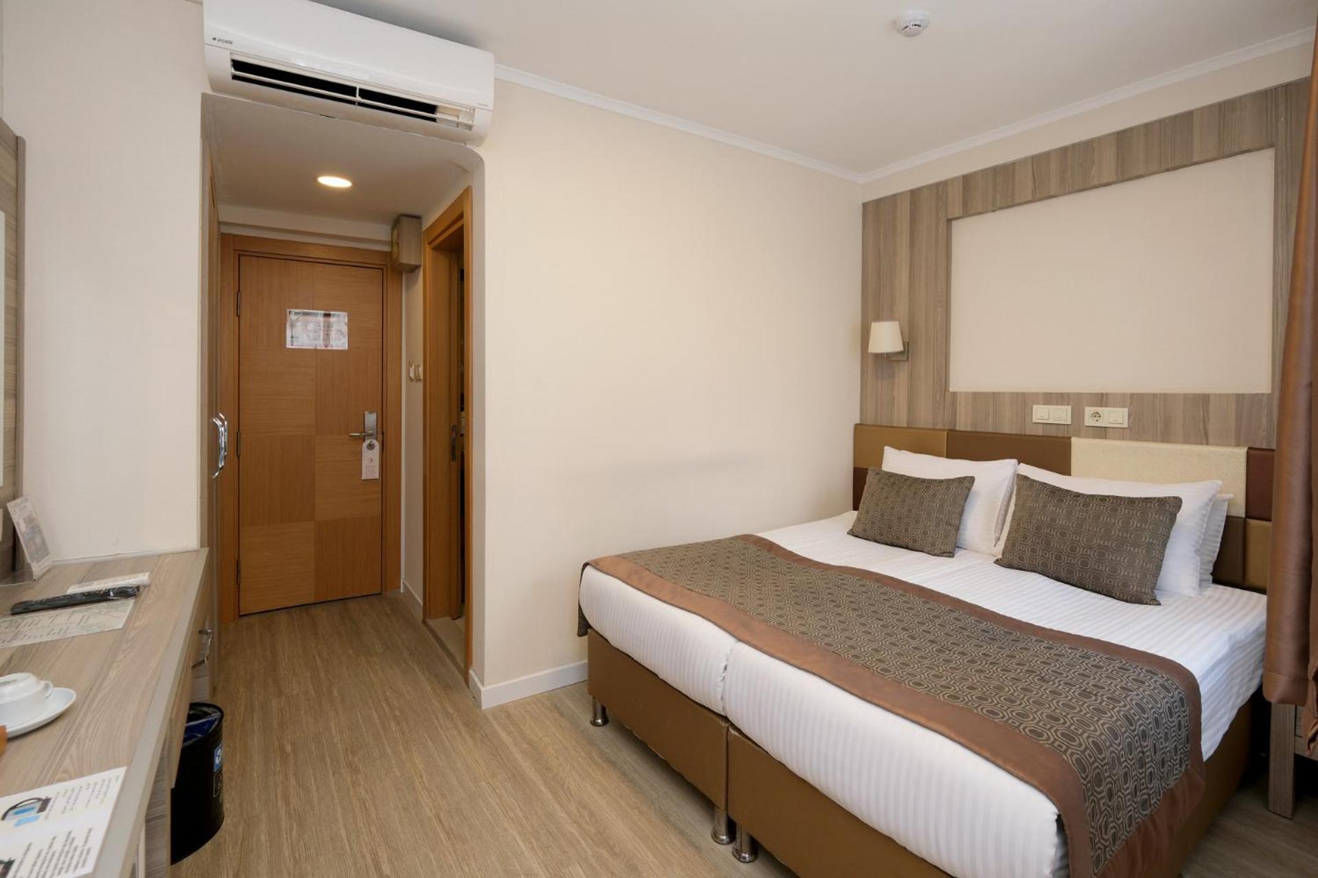 غرفة بسرير مزدوج، Pera Arya Hotel 5/10