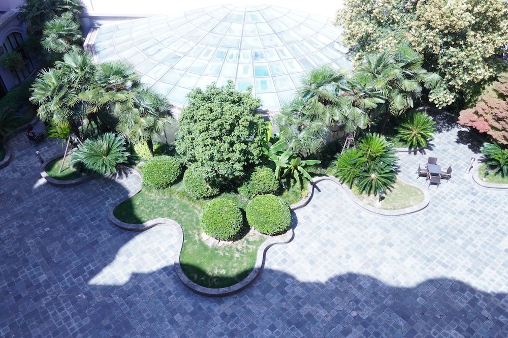 Shanghai Marriott Hotel Hongqiao 61/63