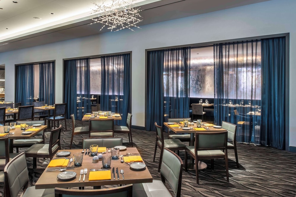 Hyatt Regency Mccormick Place 33/49