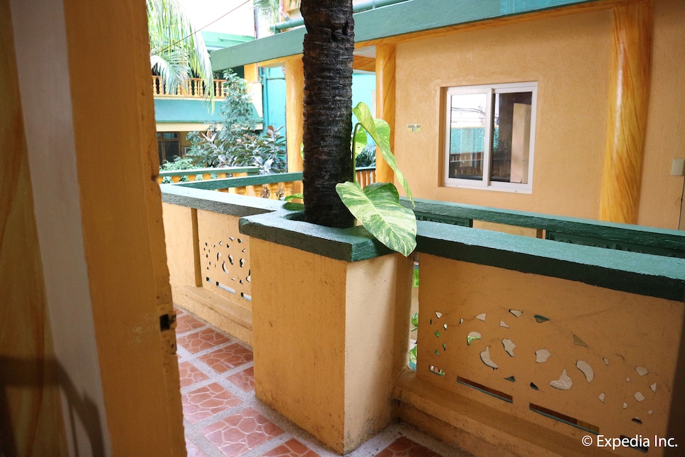 La Isla Bonita Resort And Spa 8/68