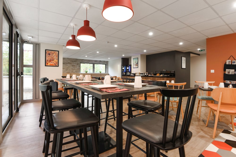 restaurant-cafeteria