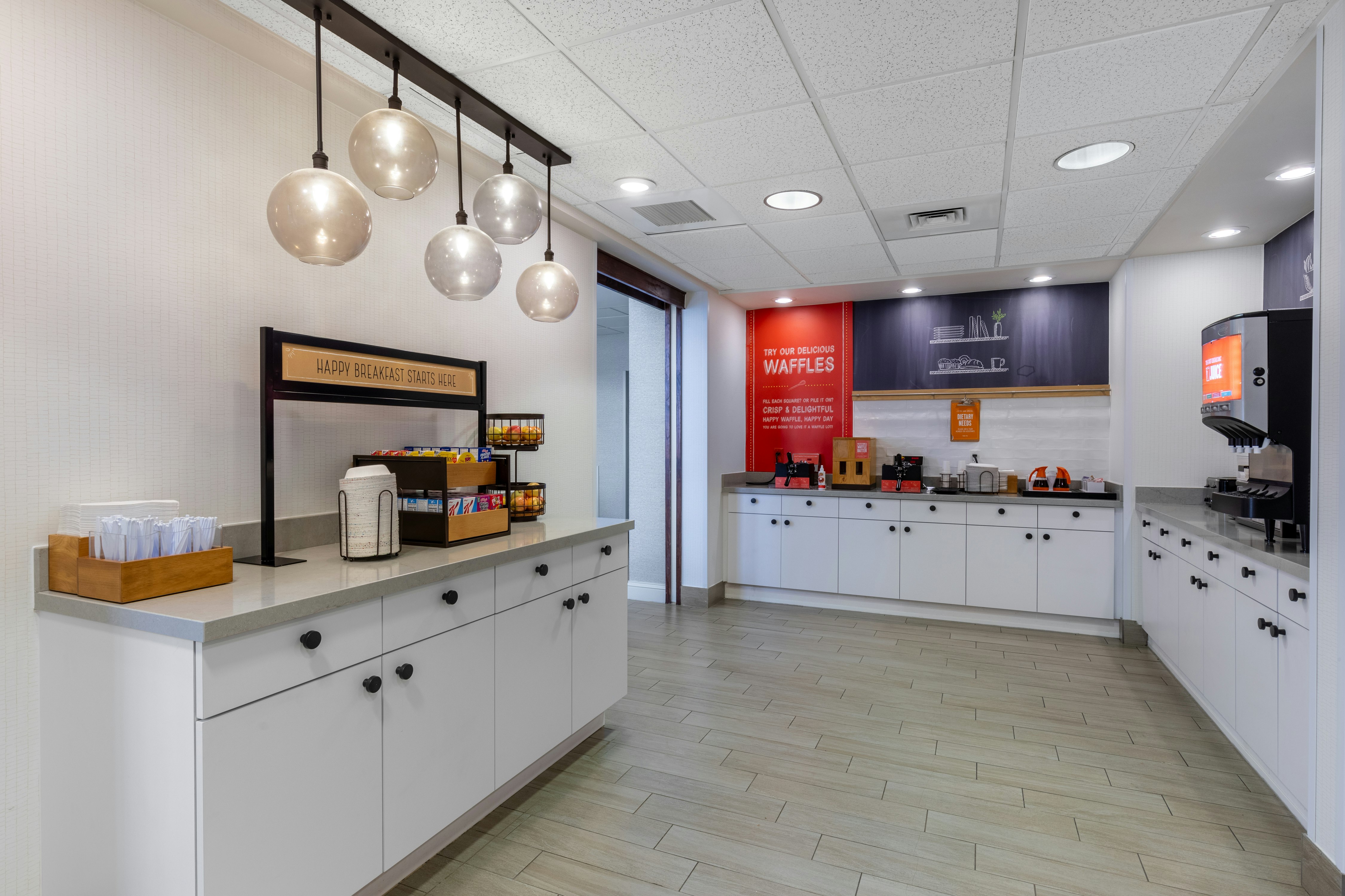 Hampton Inn & Suites Dothan 8/40