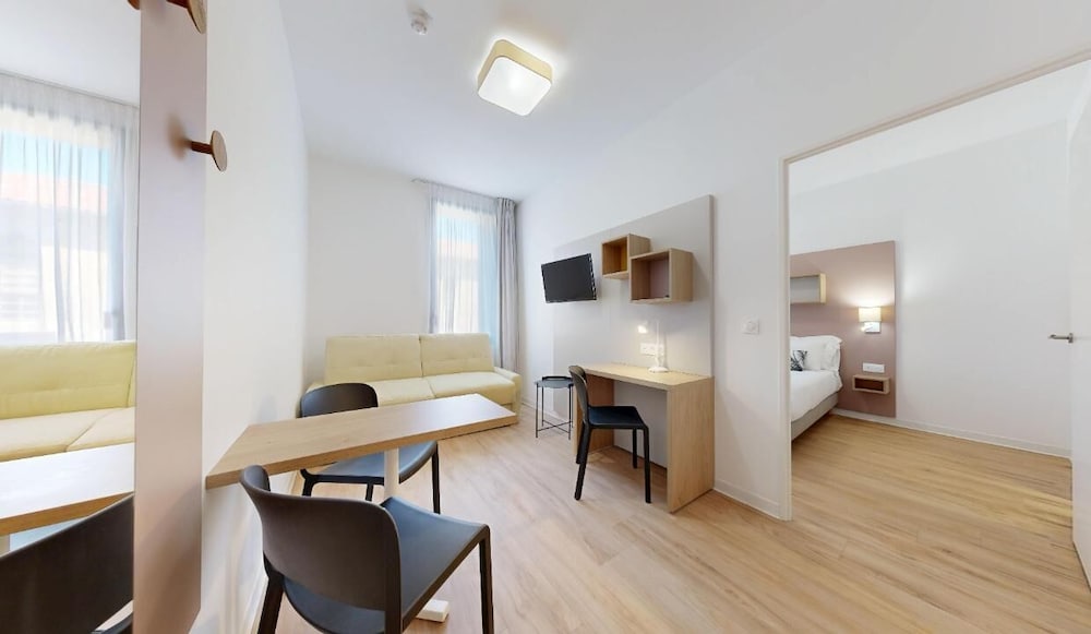 Apparthotel Privilodges Toulon Centre Gare 30/47