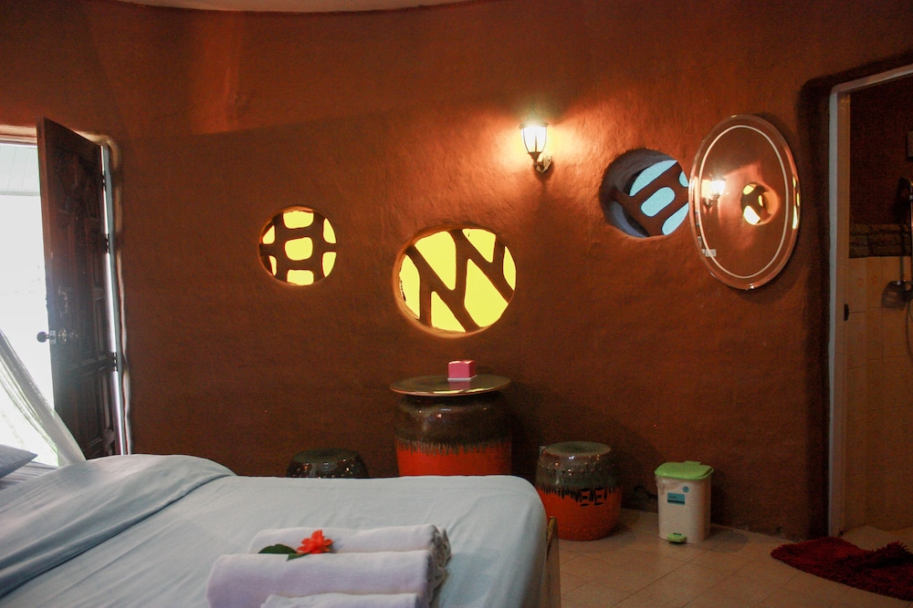 Baandin Huaiphung Resort 10/18