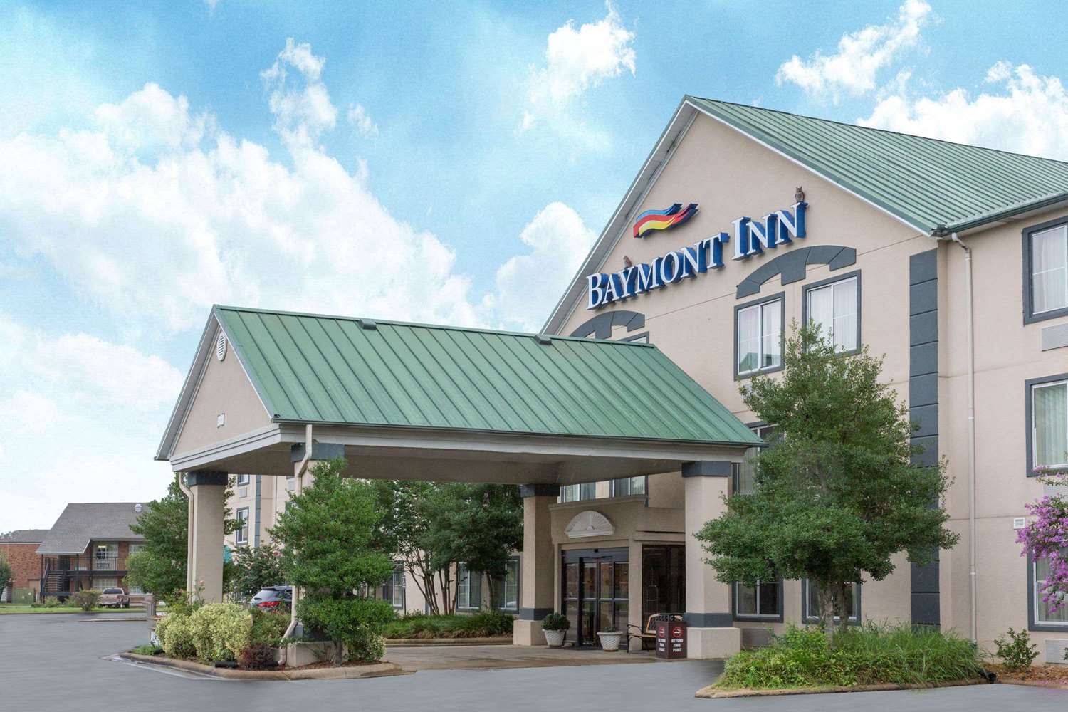 Baymont By Wyndham Jonesboro 1/6