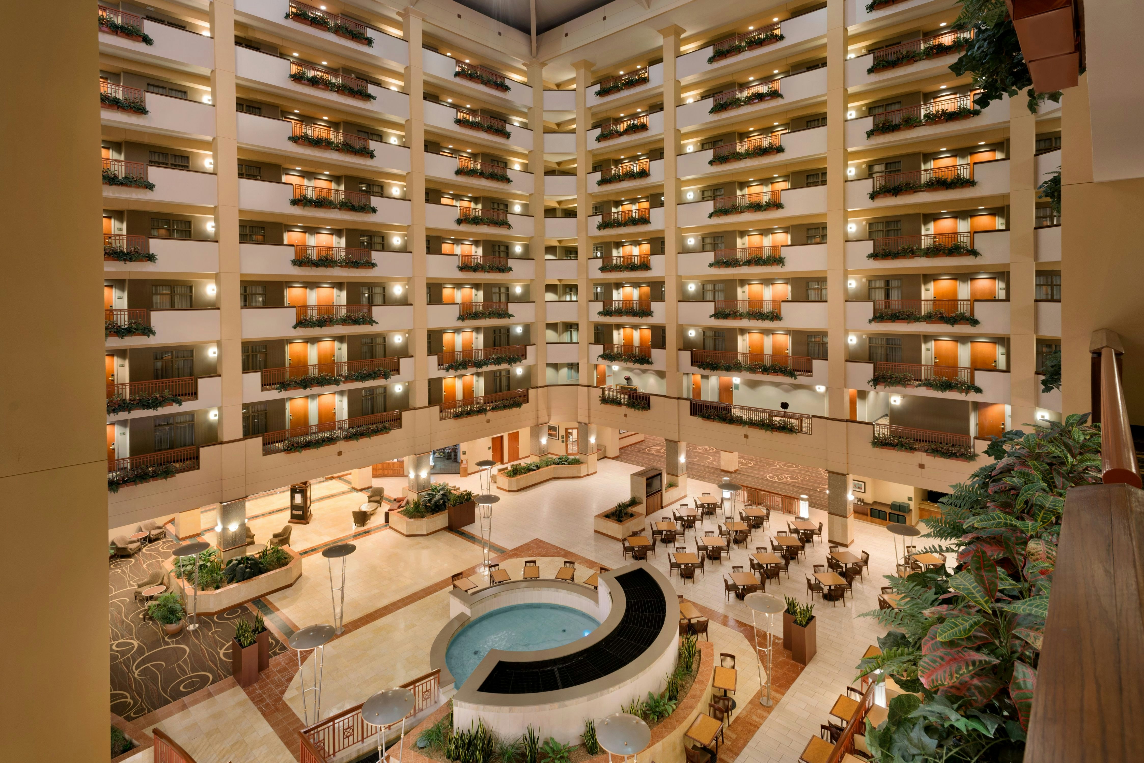 Embassy Suites by Hilton Franklin Cool Springs 6/75