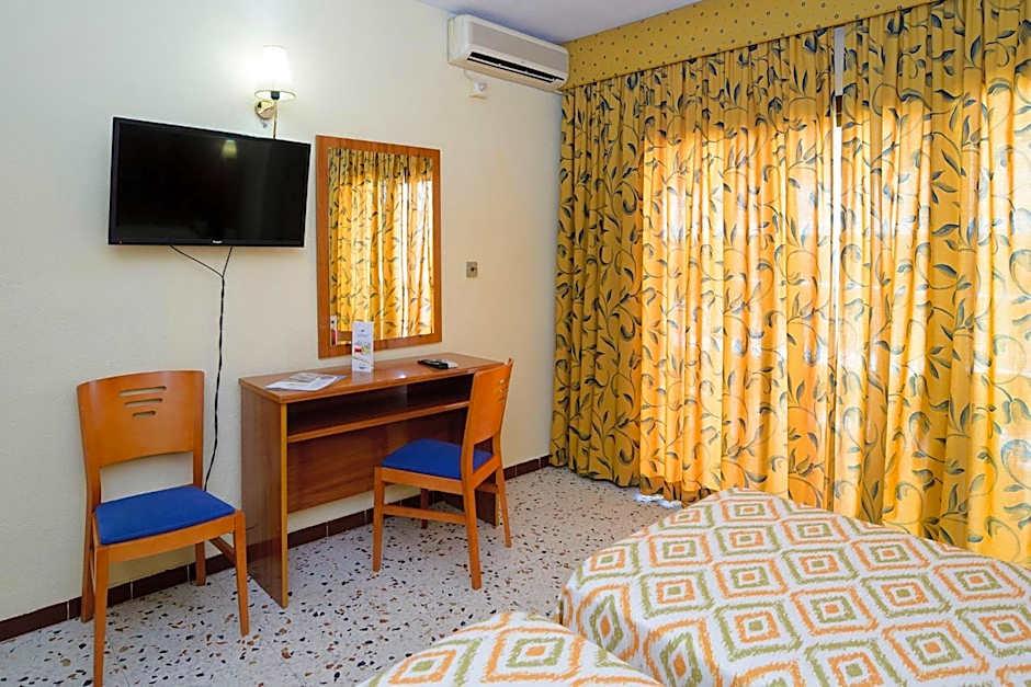 Mareny Benidorm Hotel 34/54