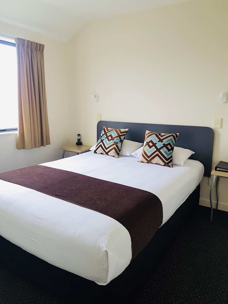 APARTMENT, 2 QUEEN BEDS, BATHTUB