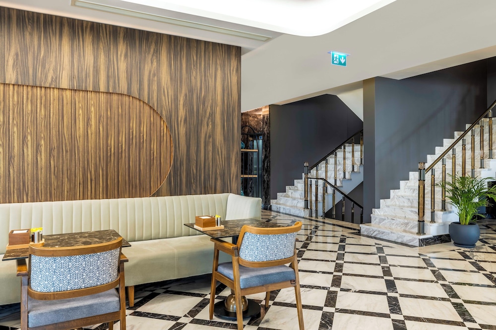 Ezkar Bathonea Art Istanbul Hotel 11/60