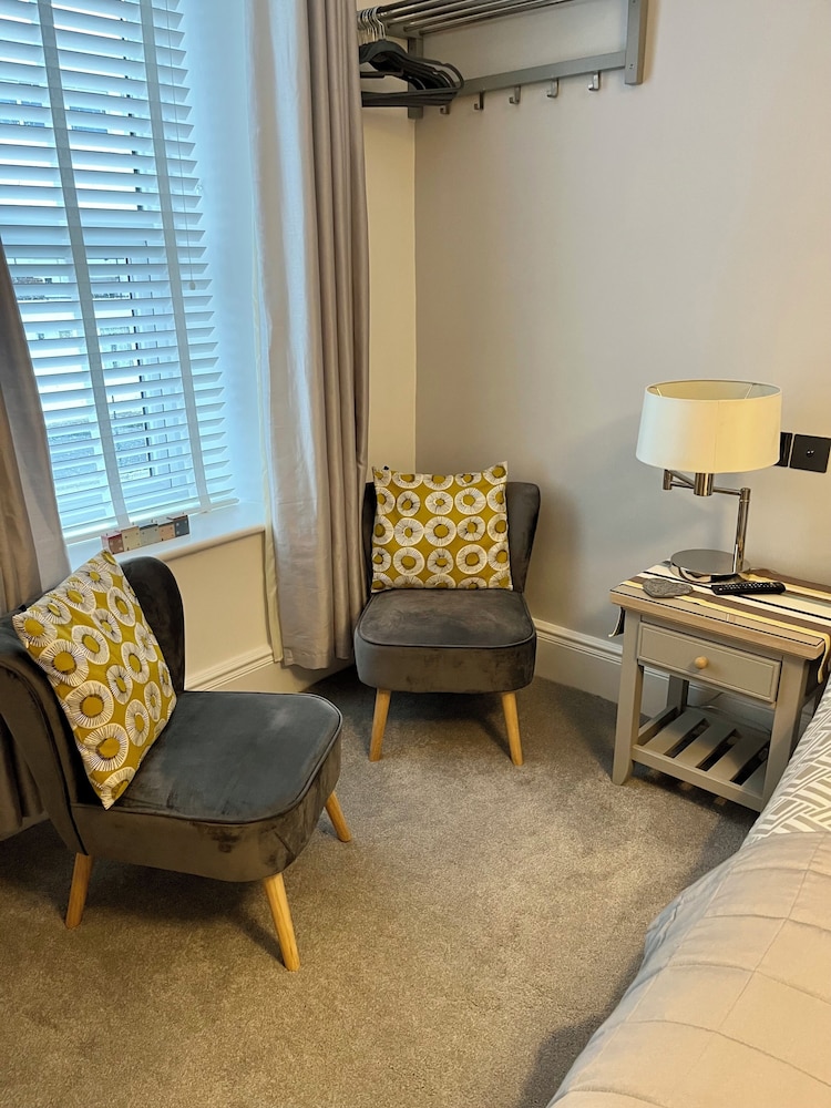 Lazy Waves Boutique B&B 24/50