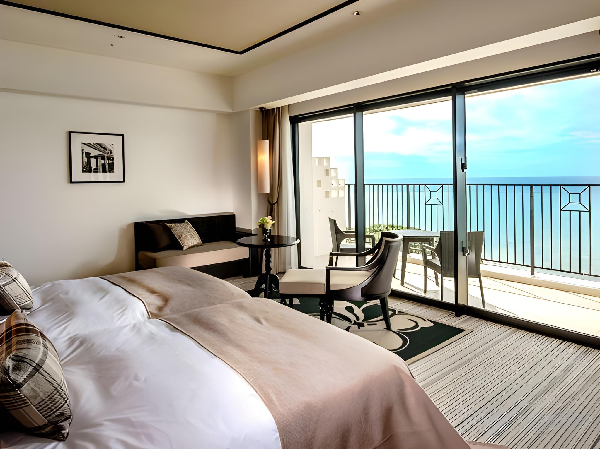 Non-Smoking Premium Club Floor Deluxe (12F)