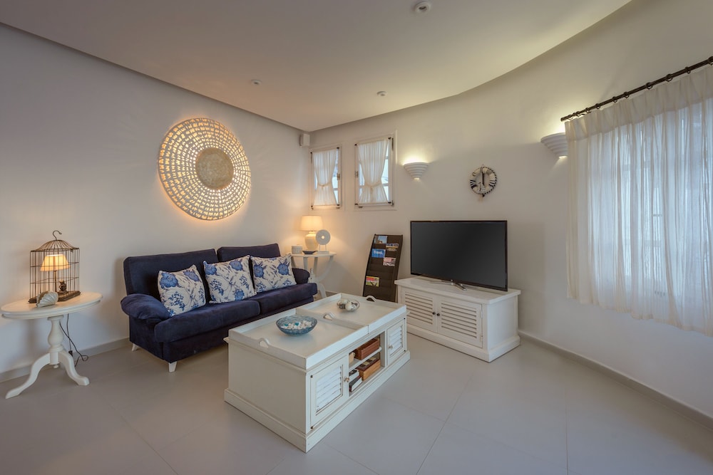 ASPALATHRAS WHITE HOTEL 23/50