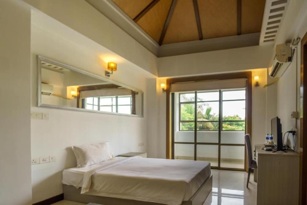 Aristocrat Hotel 13/40