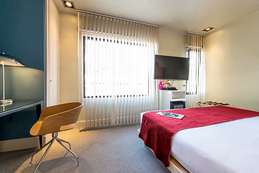 Exterior, Single, Double Bed