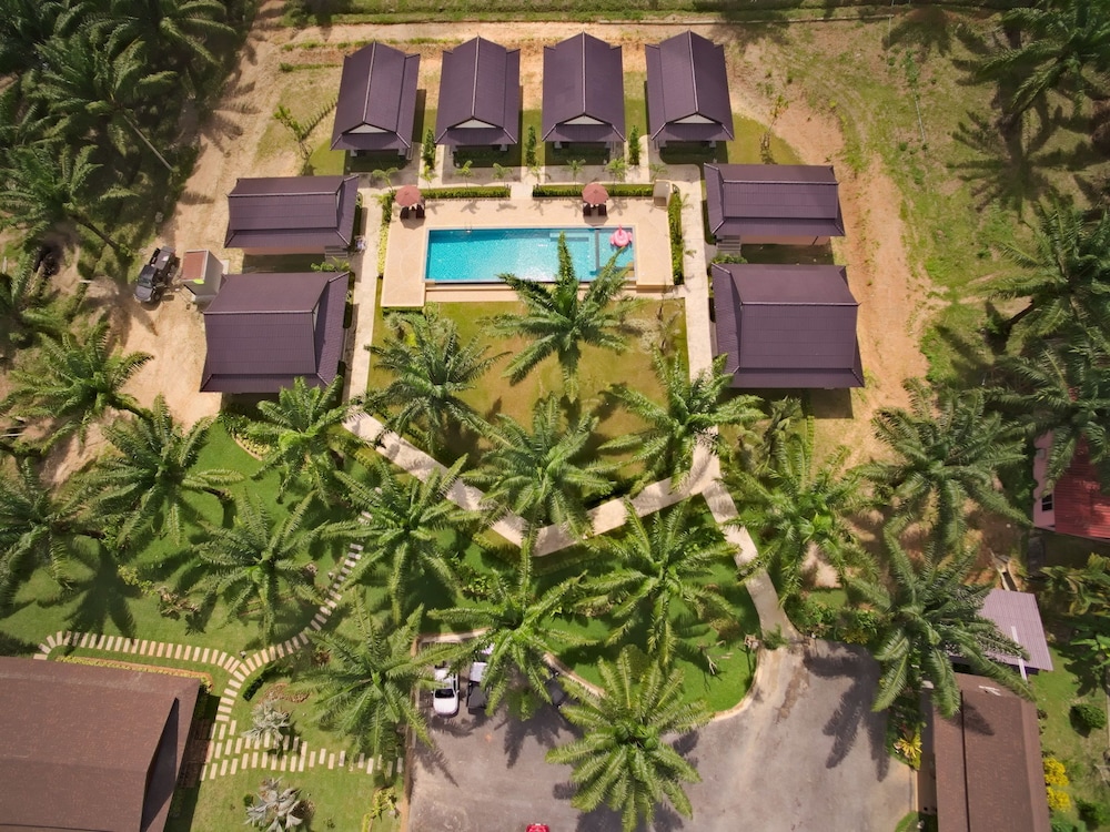 Palm Kiri Resort 37/45
