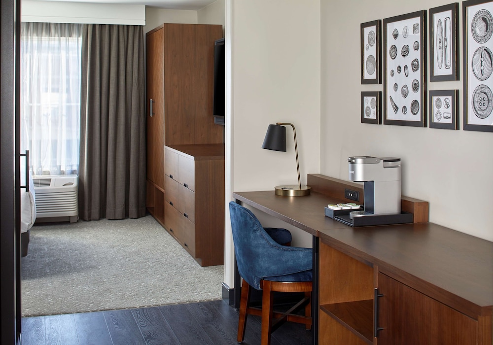 Cumberland House Knoxville, Tapestry Collection by Hilton 49/79