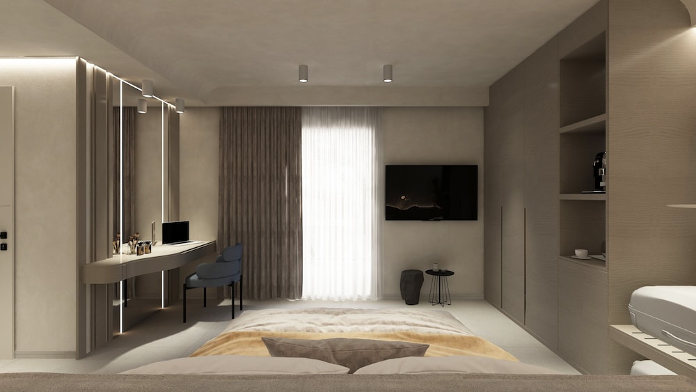 Core Hotel 35/50