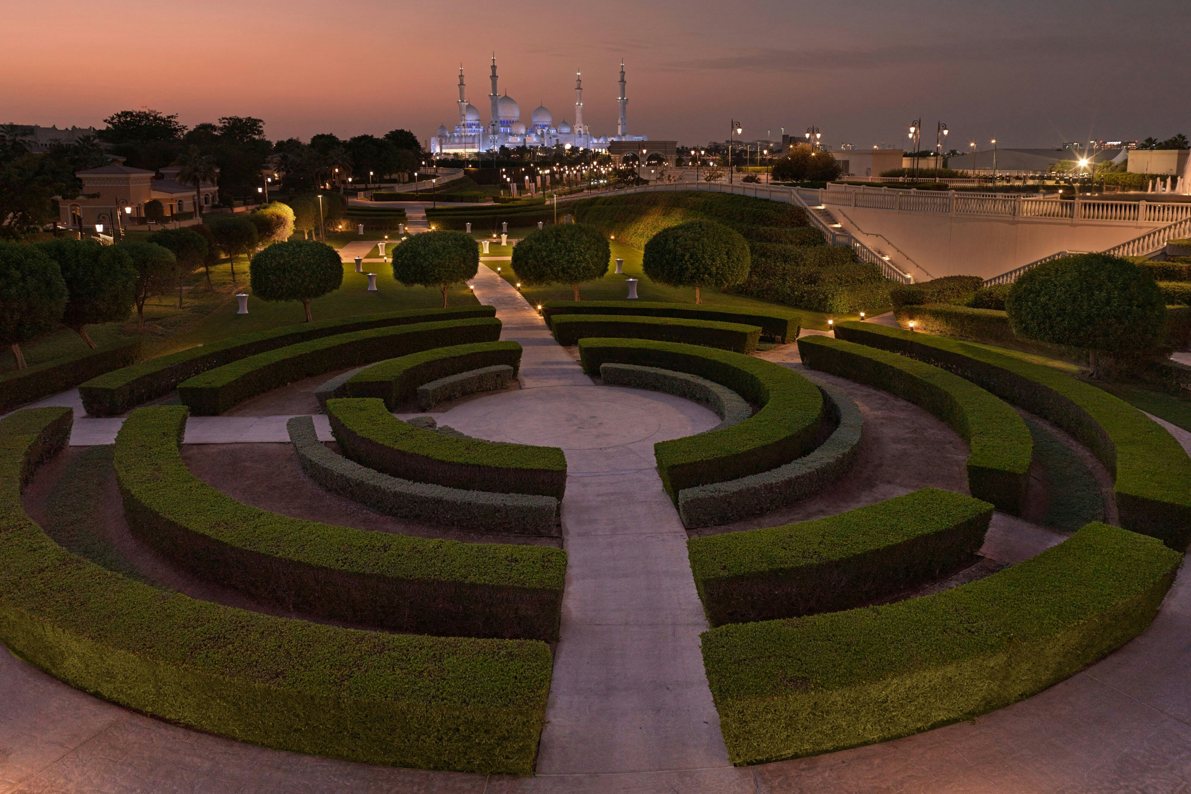 The Ritz Carlton Abu Dhabi Grand Canal 60/63