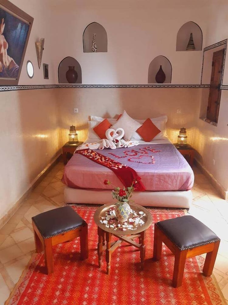 Riad Chalymar 7/39