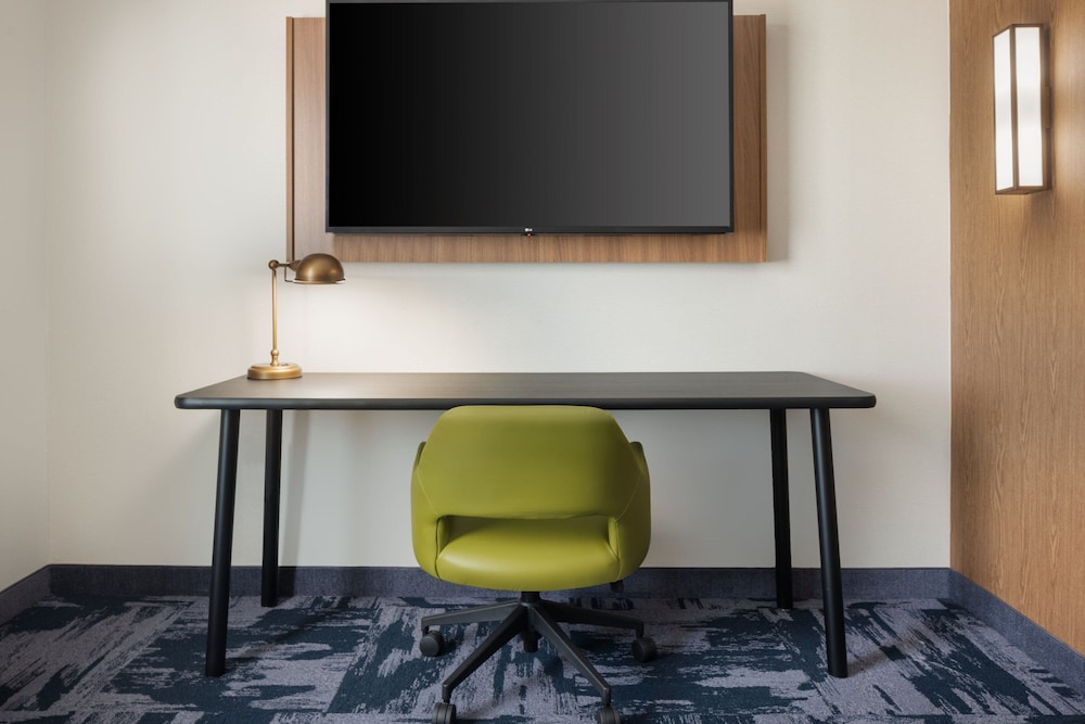 Fairfield Inn & Suites by Marriott Montrose 14/21
