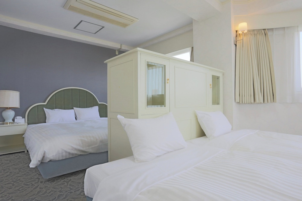 Hotel Castle Inn Yokkaichi 4/25