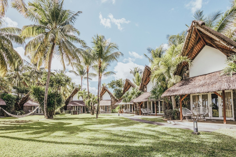 La Pirogue Mauritius 32/34