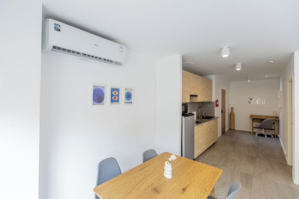 Studio 365 Serviced Apartment 56/69
