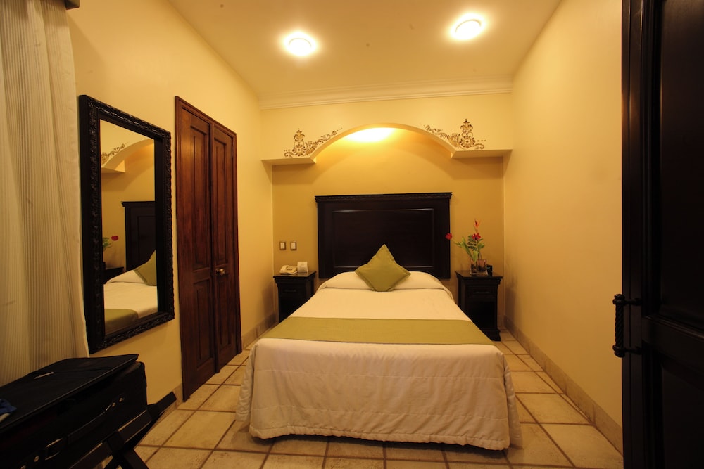 ECONOMY, DOUBLE BED