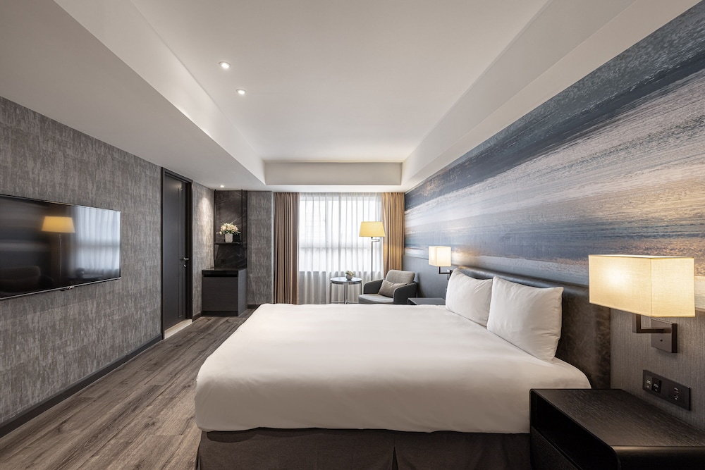 Lakeshore Hotel Metropolis I 15/52