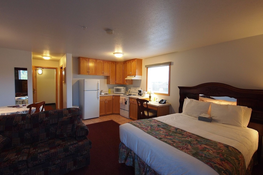 Executive House Suites Hotel & Conference Centre 5/25