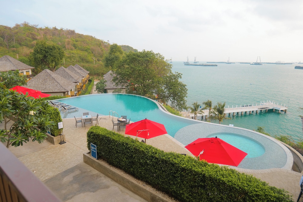 NOVOTEL KOH SI CHANG 36/41