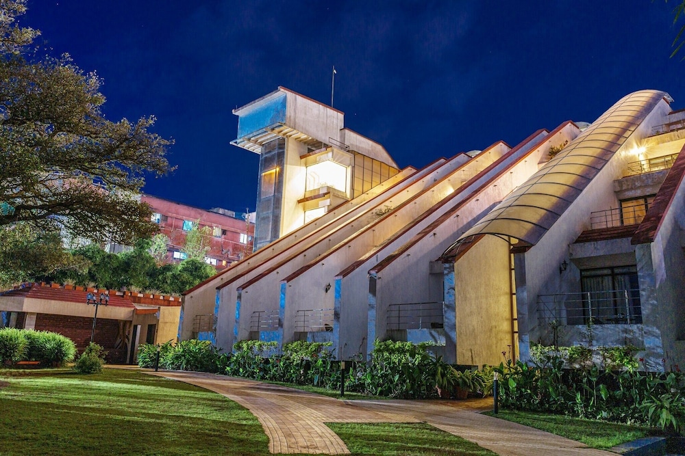 Valley View Beacon Resort, Mahabaleshwar in MAHABALESHWAR