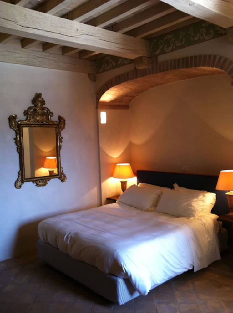 Suite, King Bed, Sofa, Private Poolterrace
