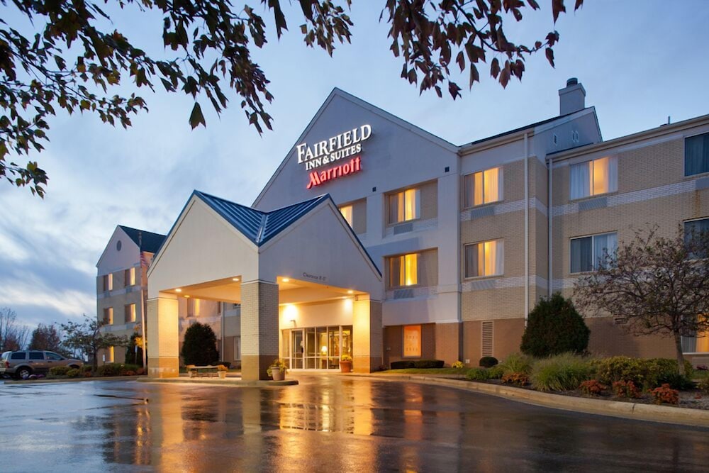 Fairfield Inn Suites Cleveland Streetsboro 1/36