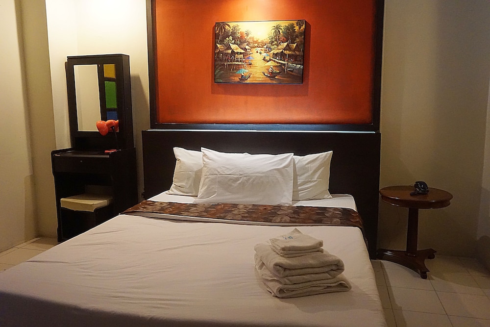 Bangkok Travel Suites 9/56