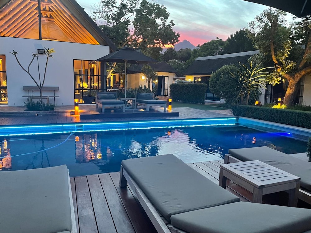 Garden Retreat 33/39