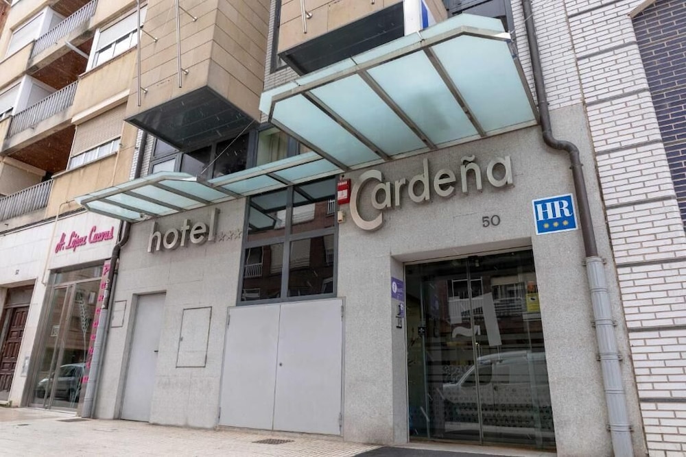Hotel Cardena 4/68