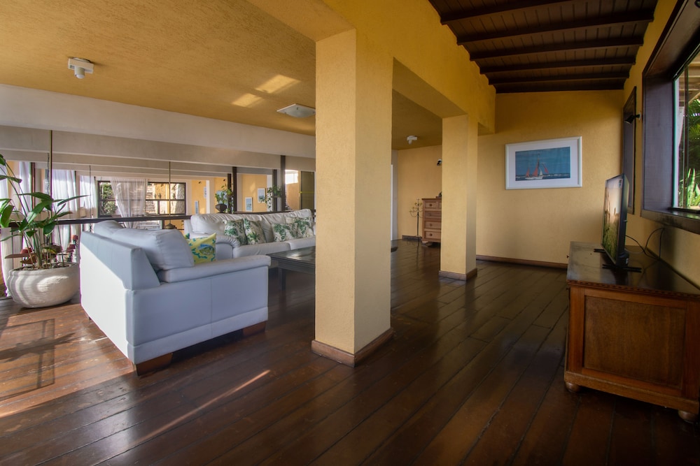 Pousada Villa Mercedes 7/50