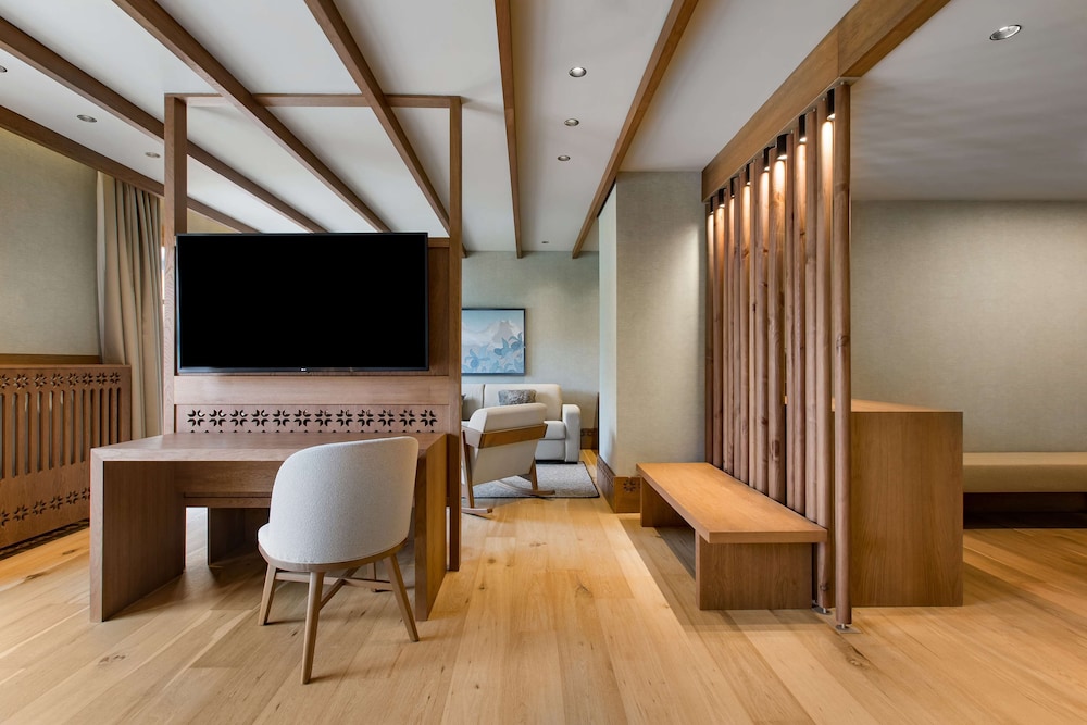 Grand Hotel Savoia Cortina d'Ampezzo, A Radisson Collection Hotel 50/70