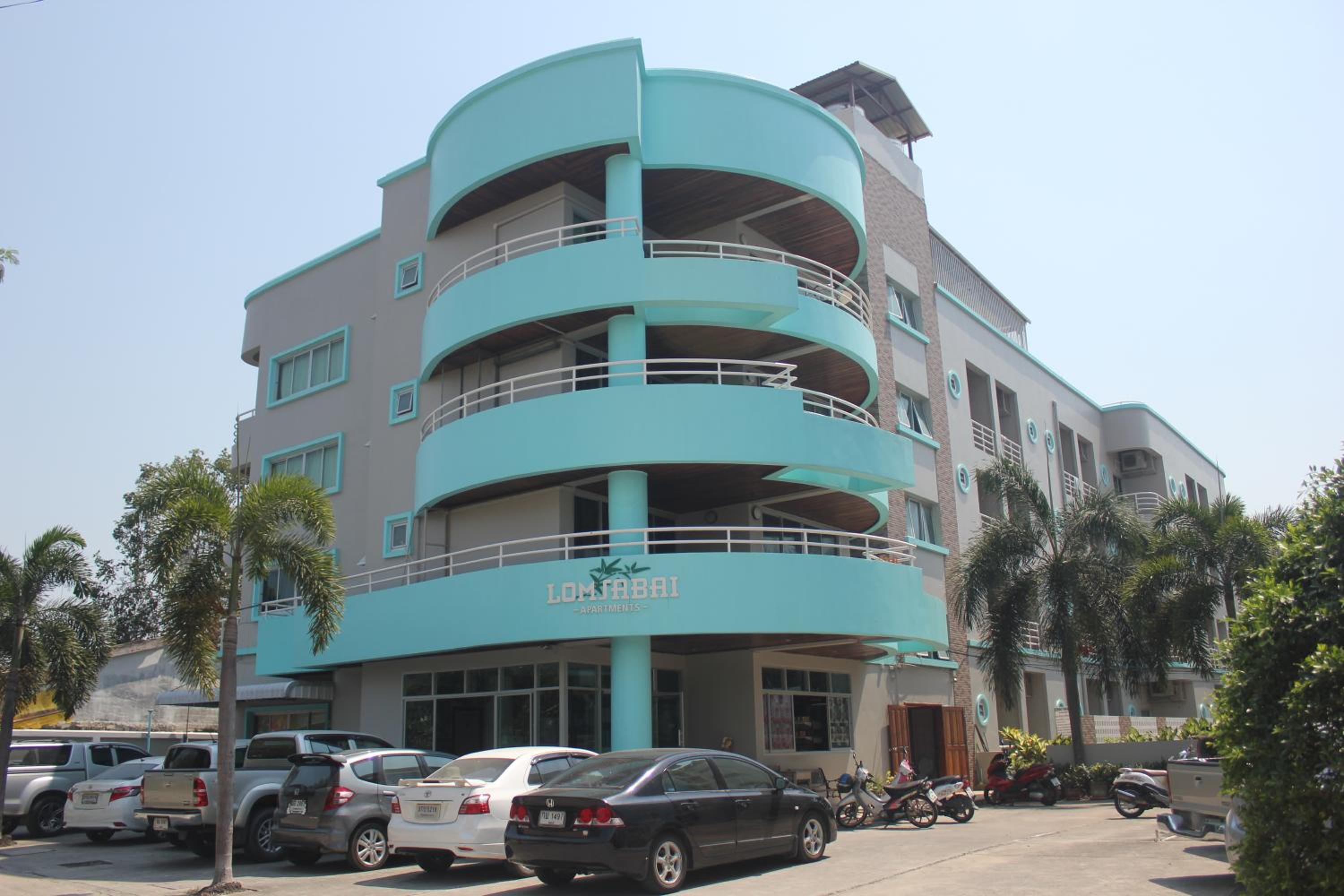 Lomsabai Apartments 3/79